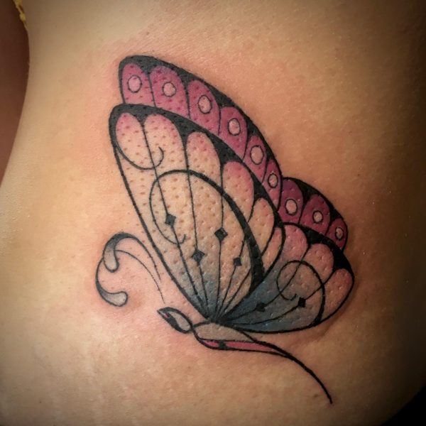Tatuaggio Farfalla realizzato presso lo studio di tatuaggi Sonos Tattoo Art, situato a Tortolì in Via Bruxelles, 9